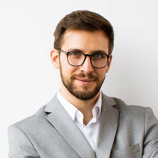 Jonathan P., Buyer (Australia)